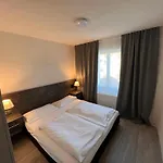 Altstadt Schwanen 호텔 *