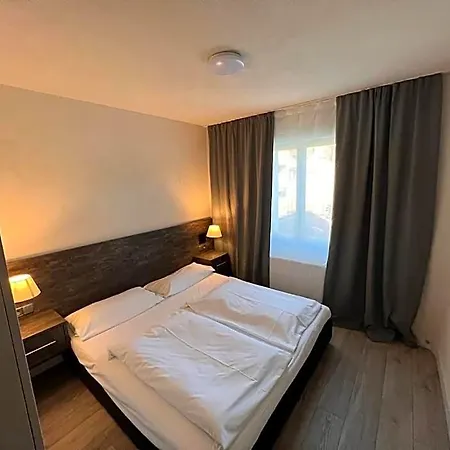 Altstadt Schwanen Hotel *